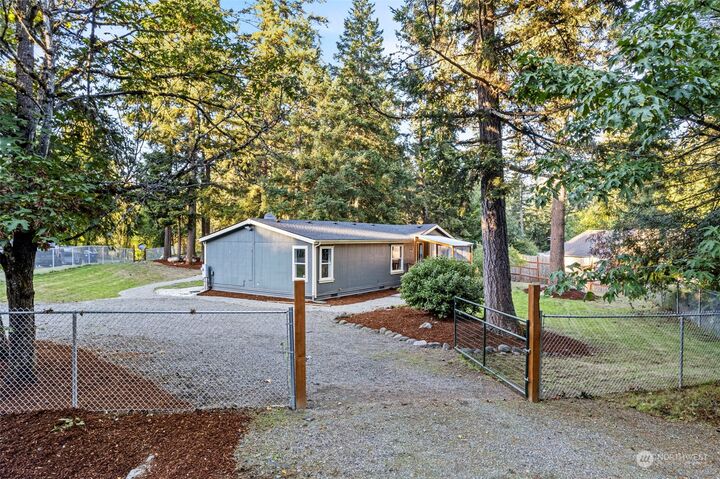 Property Photo:  3309 SE 380th Street  WA 98580 