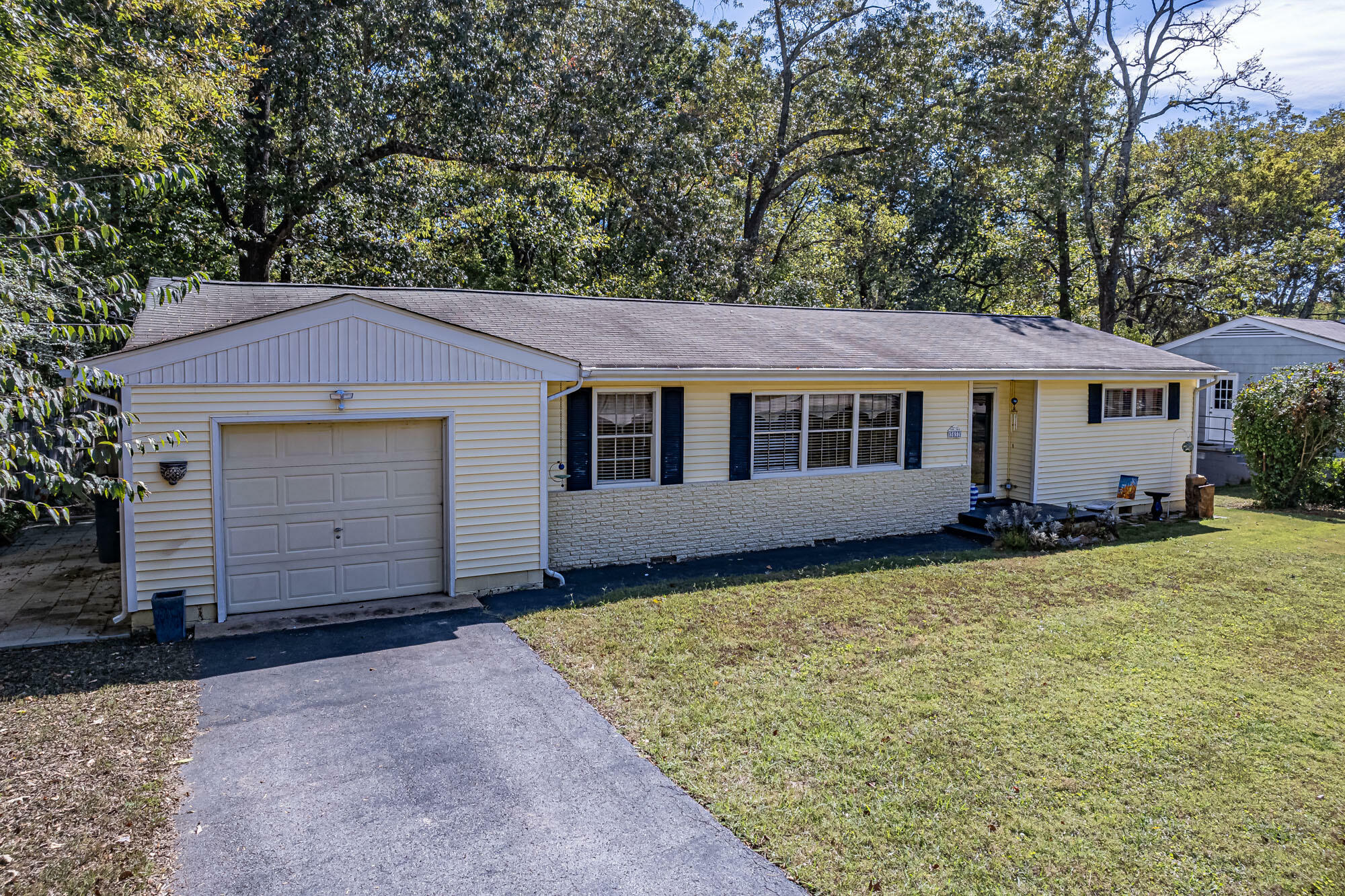 Property Photo:  3537 Shelby Circle  TN 37412 