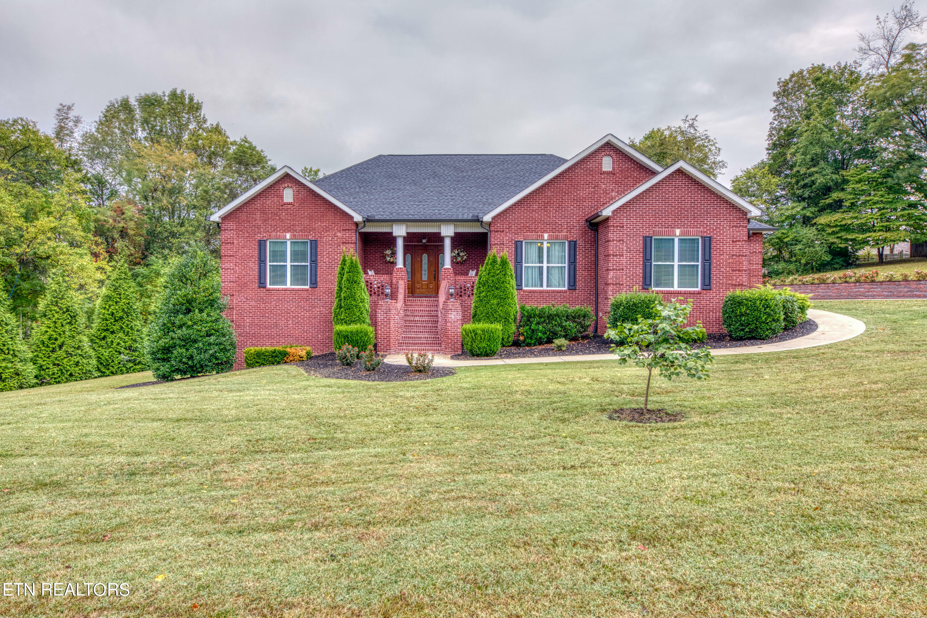 Property Photo:  2405 Cunningham Rd  TN 37918 