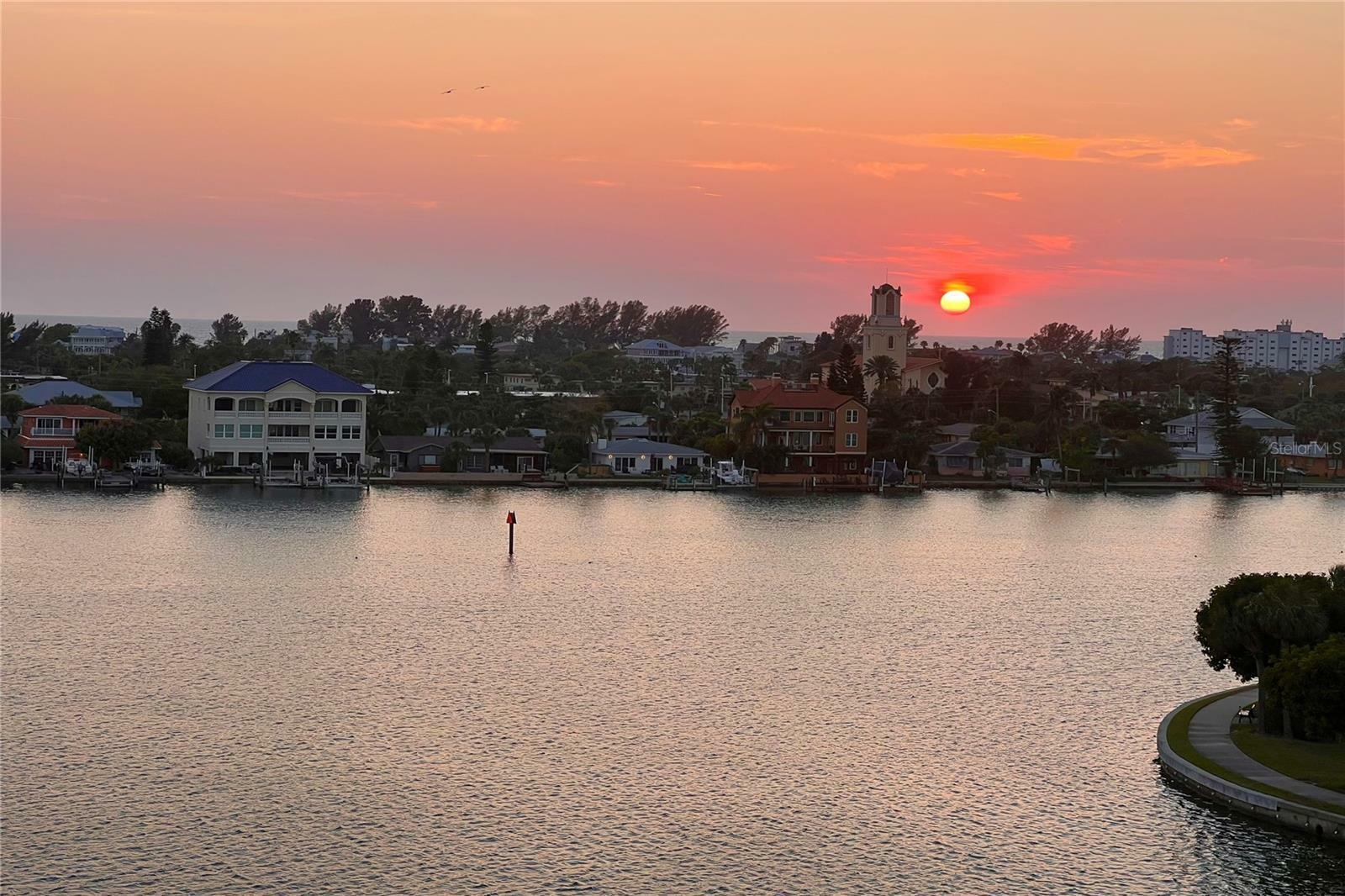 Property Photo:  7902 Sailboat Key Boulevard S 601  FL 33707 