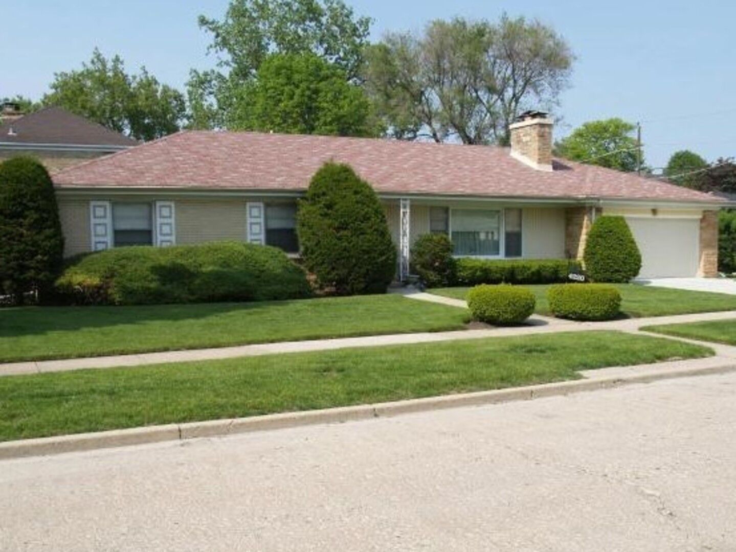 Property Photo:  4220 Madison Street  IL 60076 