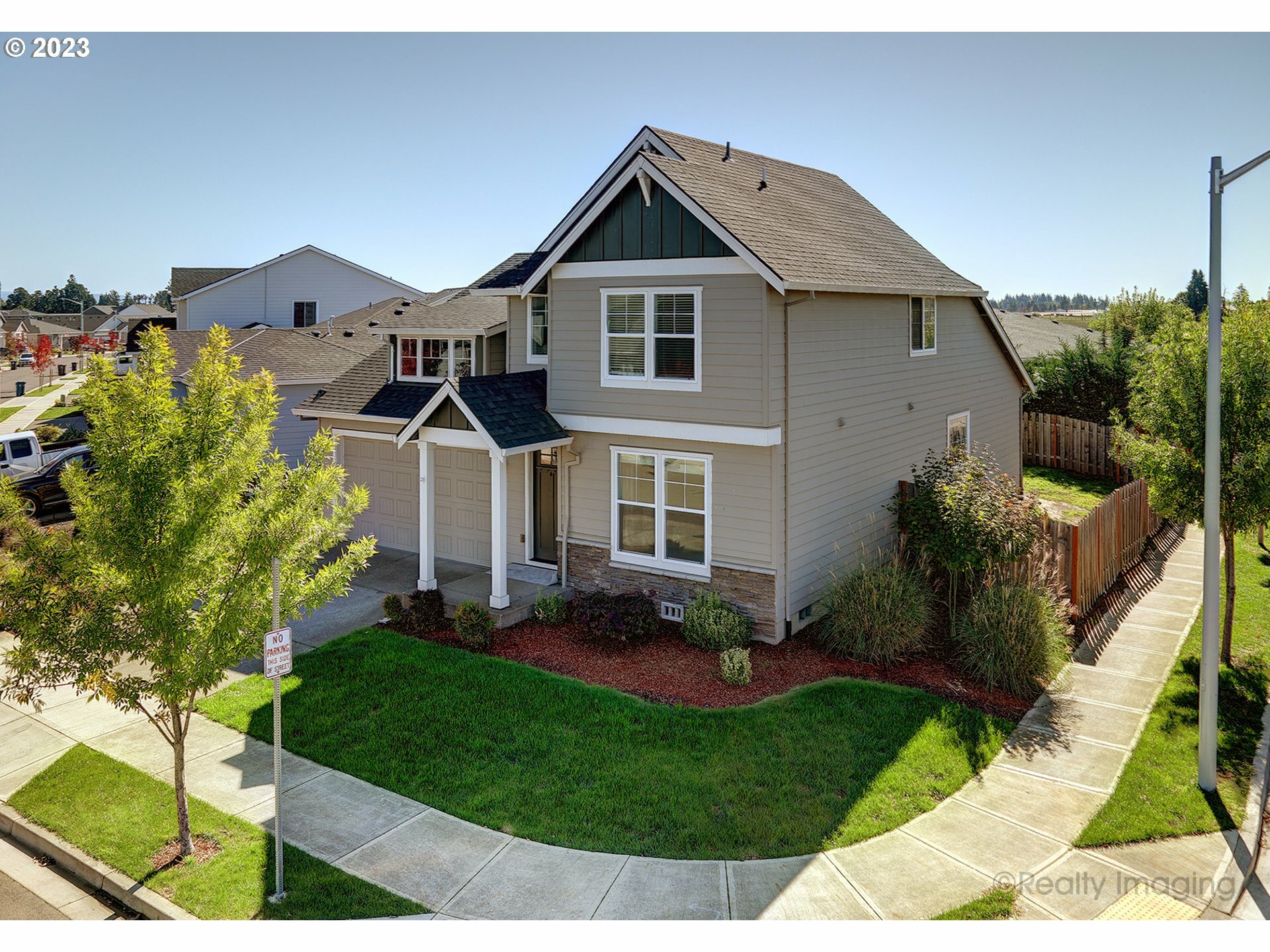 Property Photo: 1325 Sunflower St OR 97071