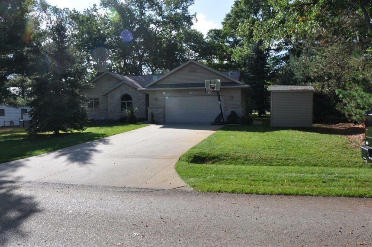 Property Photo:  201 Bright Angel Drive  MI 48651 