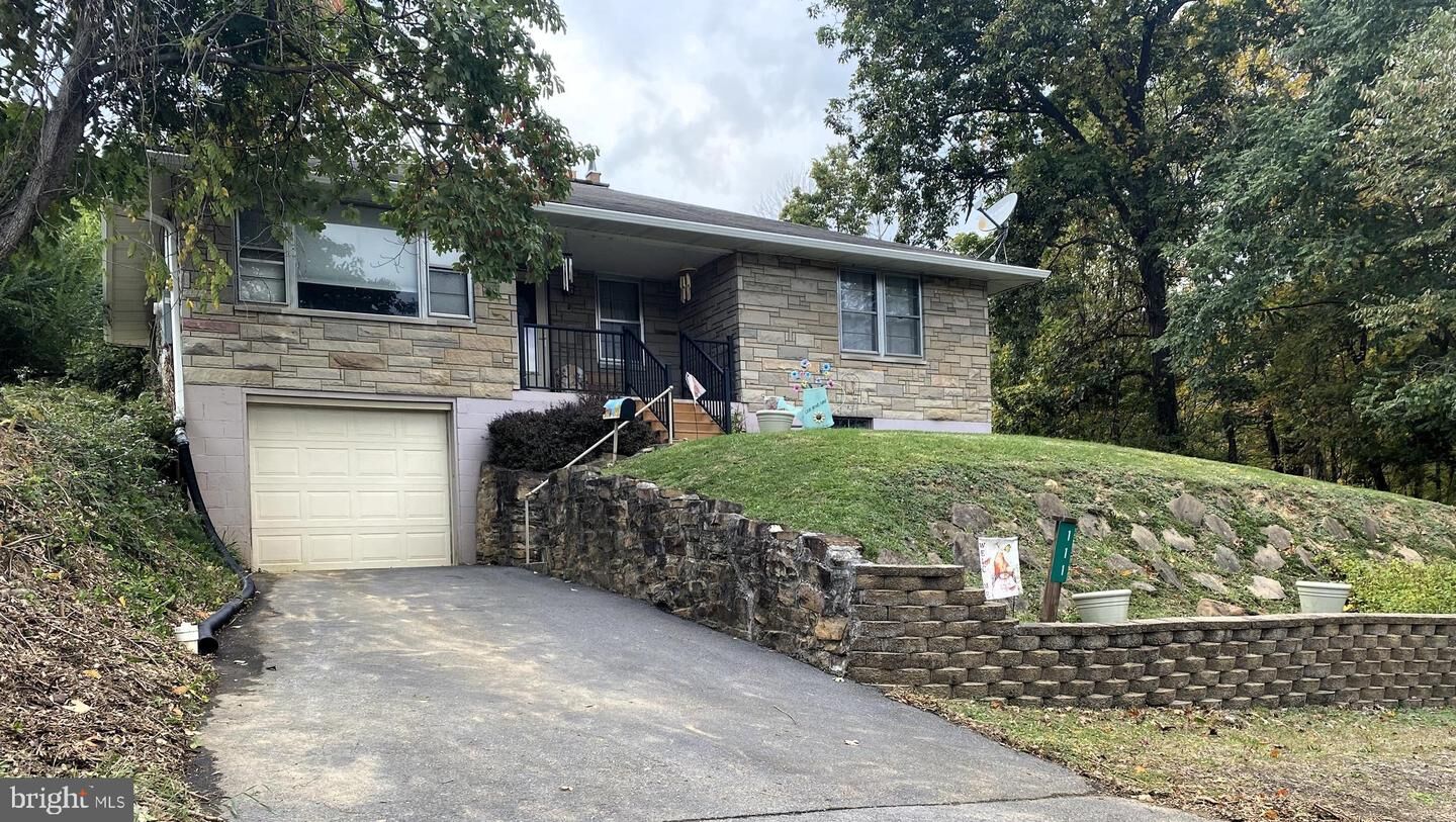 Property Photo:  111 Chestnut Street  MD 21562 