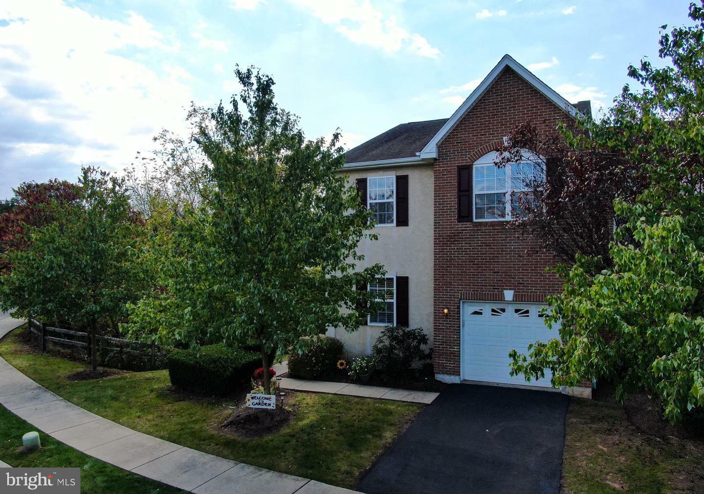 Property Photo:  801 Carrington Drive  PA 18076 