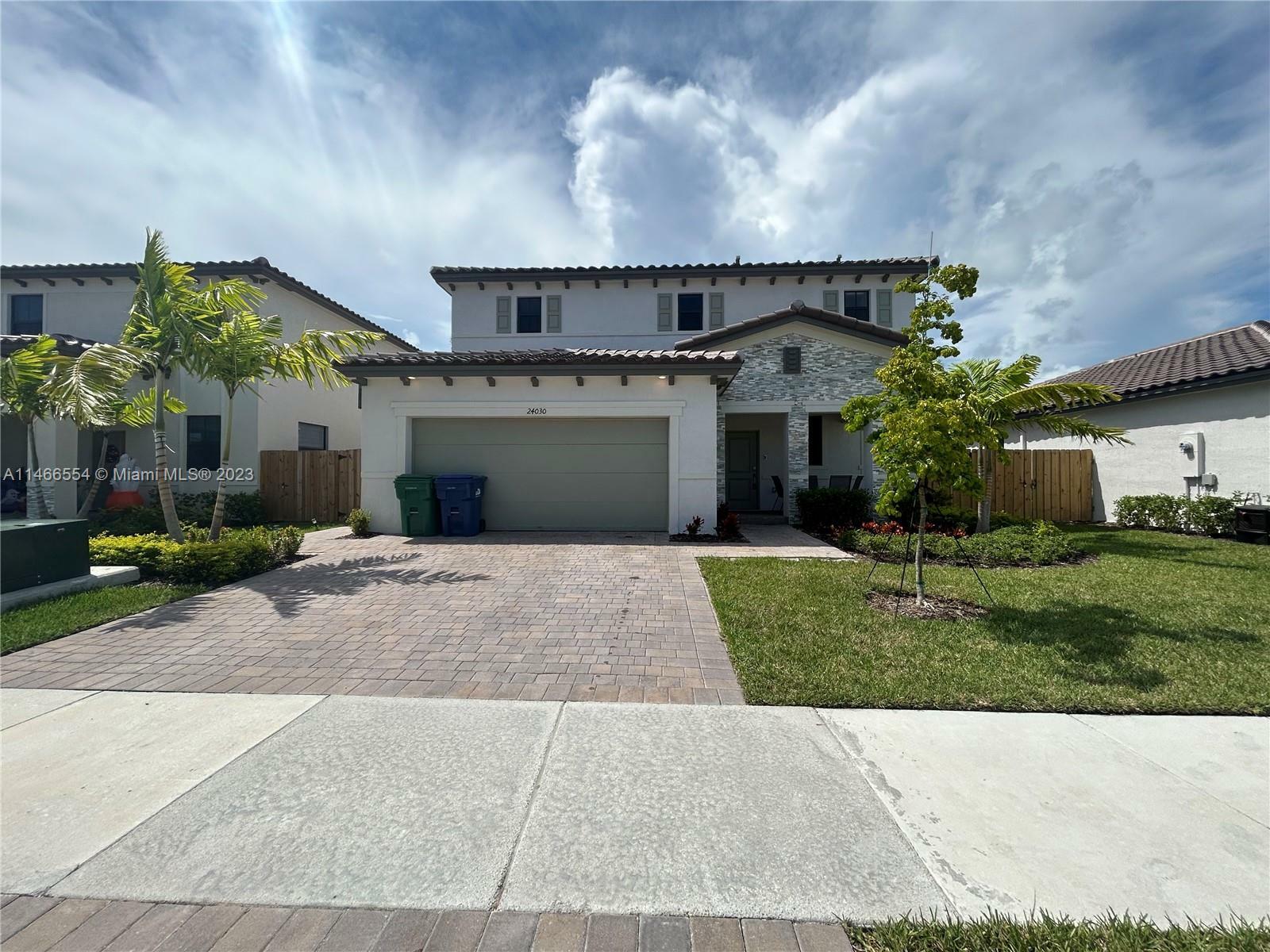 Property Photo:  24030 SW 119th Place  FL 33032 