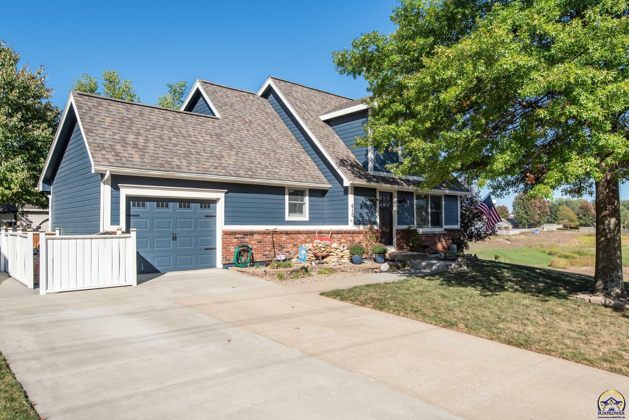Property Photo: 610 E 14th St KS 66025