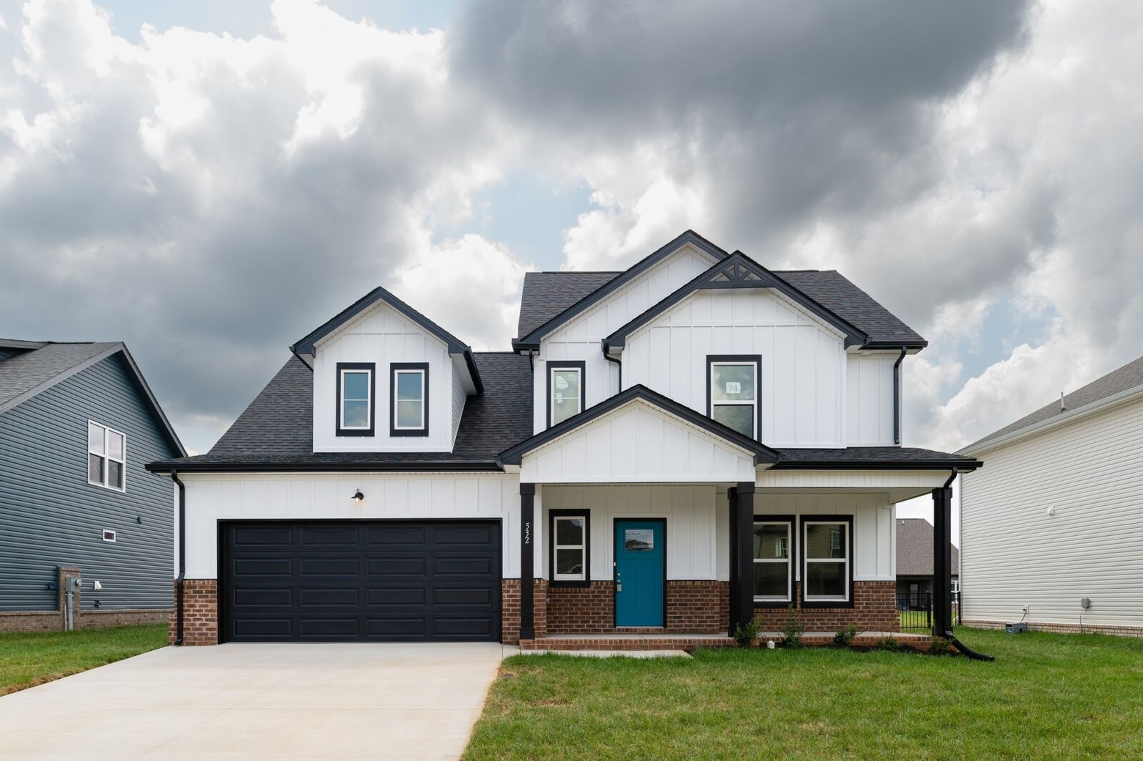 Property Photo: 532 Castle Pinckney Ln TN 37042