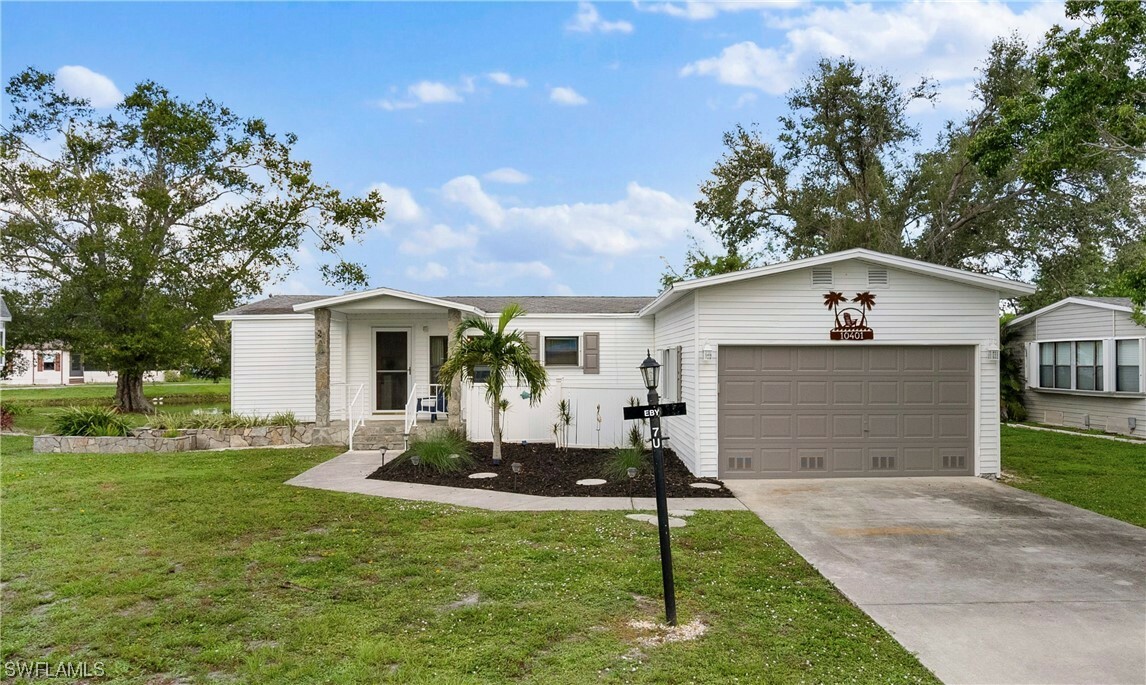 10401 Circle Pine Road  North Fort Myers FL 33903 photo
