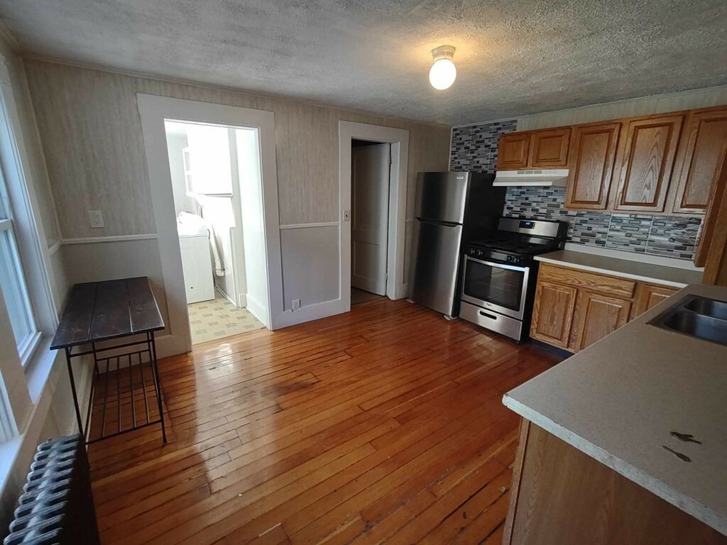 Property Photo:  16 Kilby St 3  MA 01803 