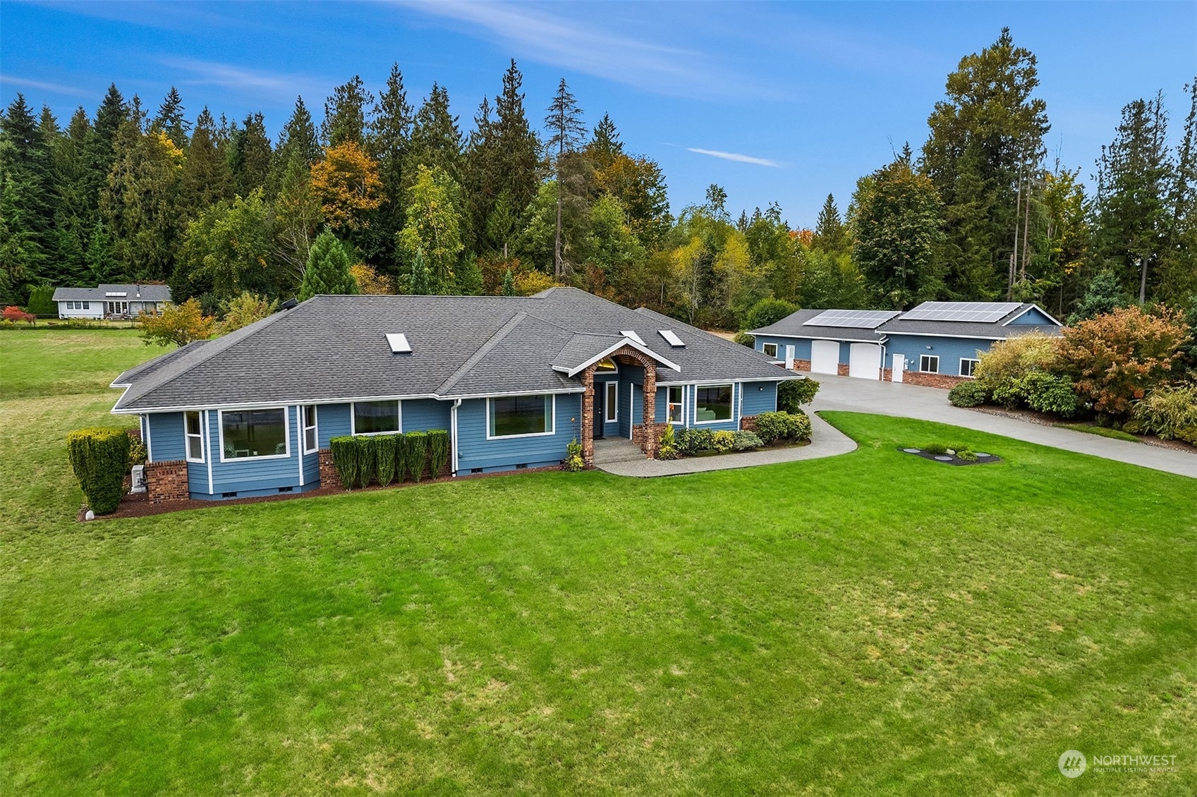 Property Photo:  12511 44th Street NE  WA 98258 