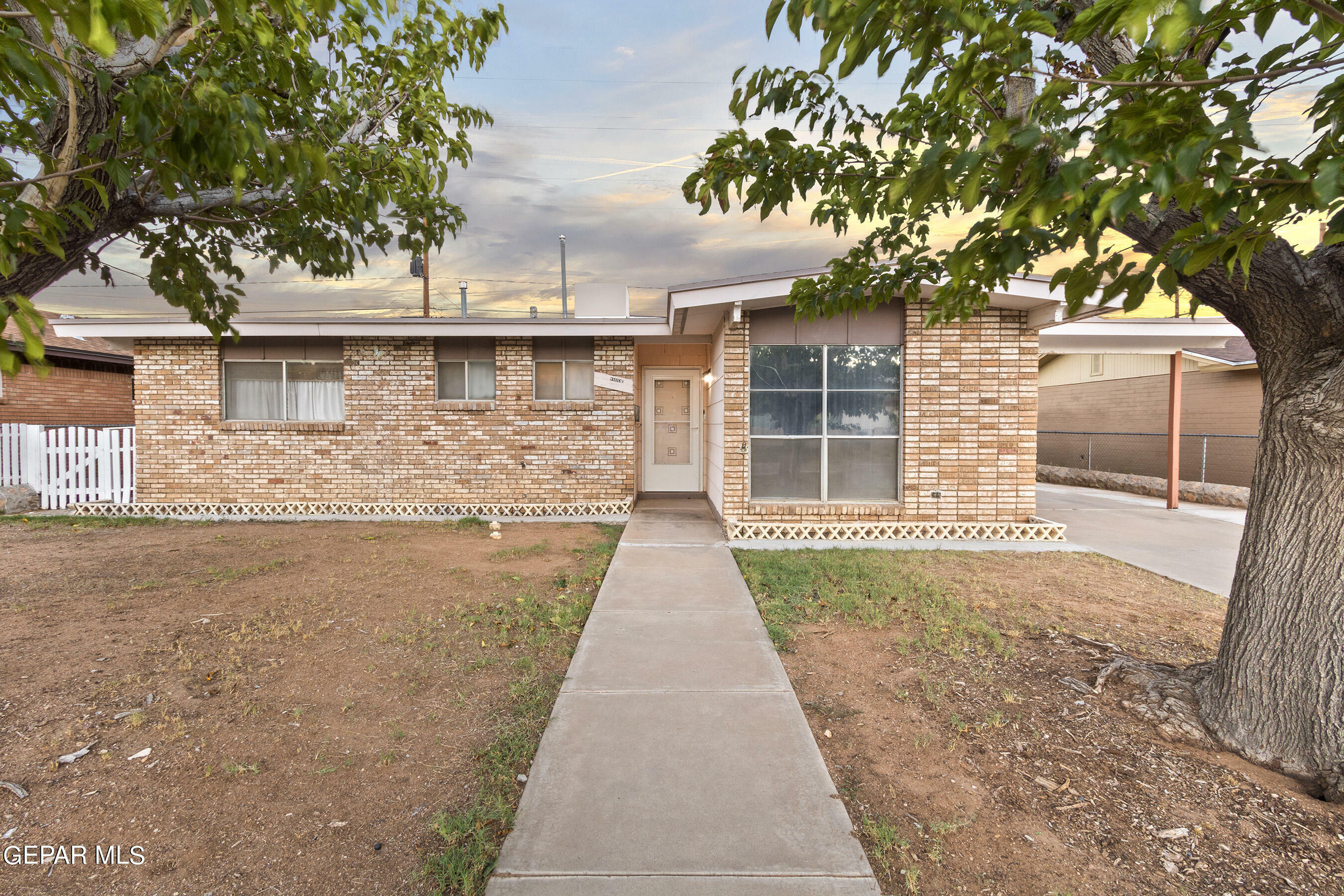 Property Photo: 10320 Shenandoah Street TX 79924
