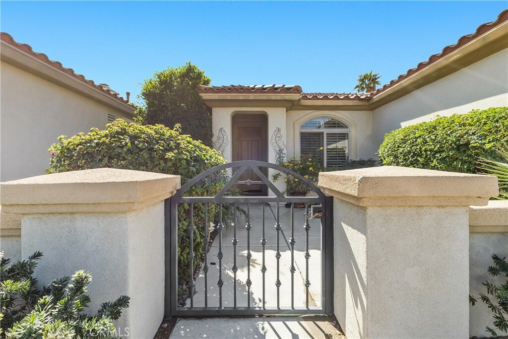 Property Photo:  80223 Avenida Linda  CA 92203 