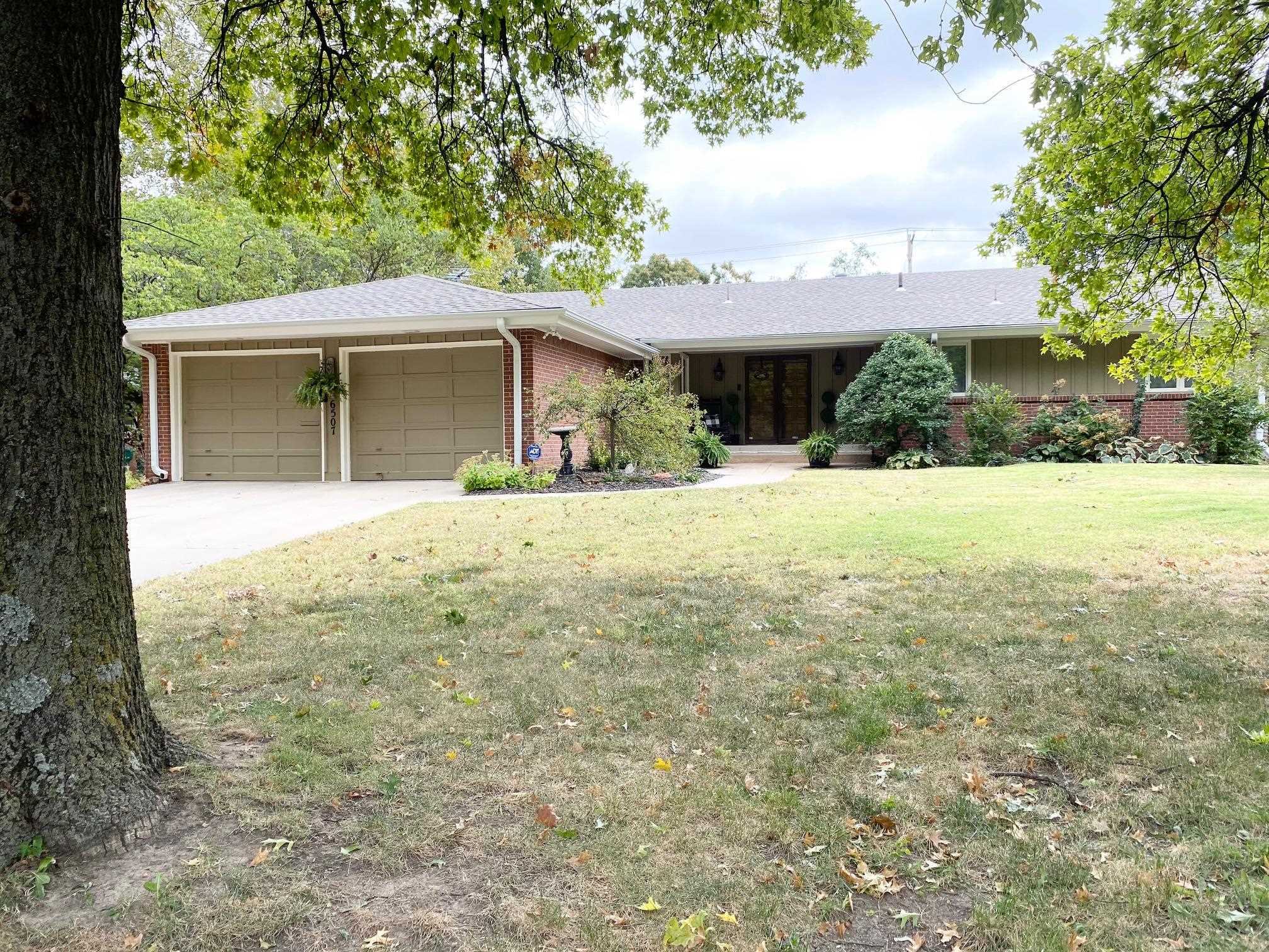 Property Photo:  6507 E Rockwood Rd  KS 67206 