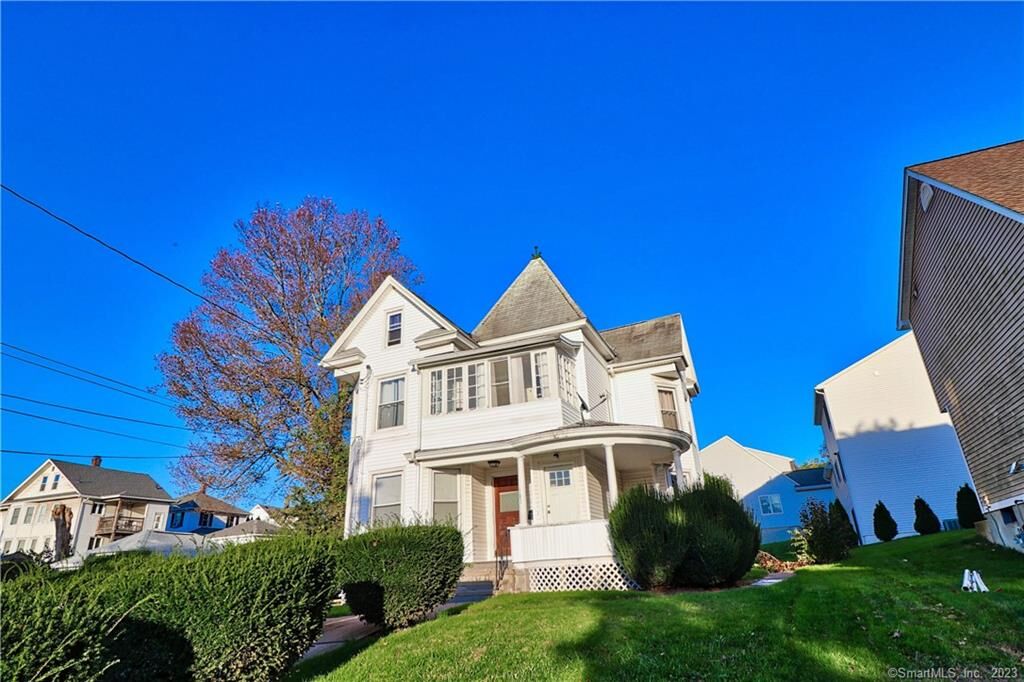 Property Photo:  181 High Street  CT 06770 