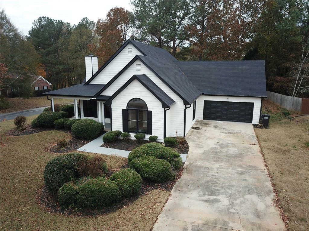 Property Photo: 3809 Martingale Drive SE GA 30094