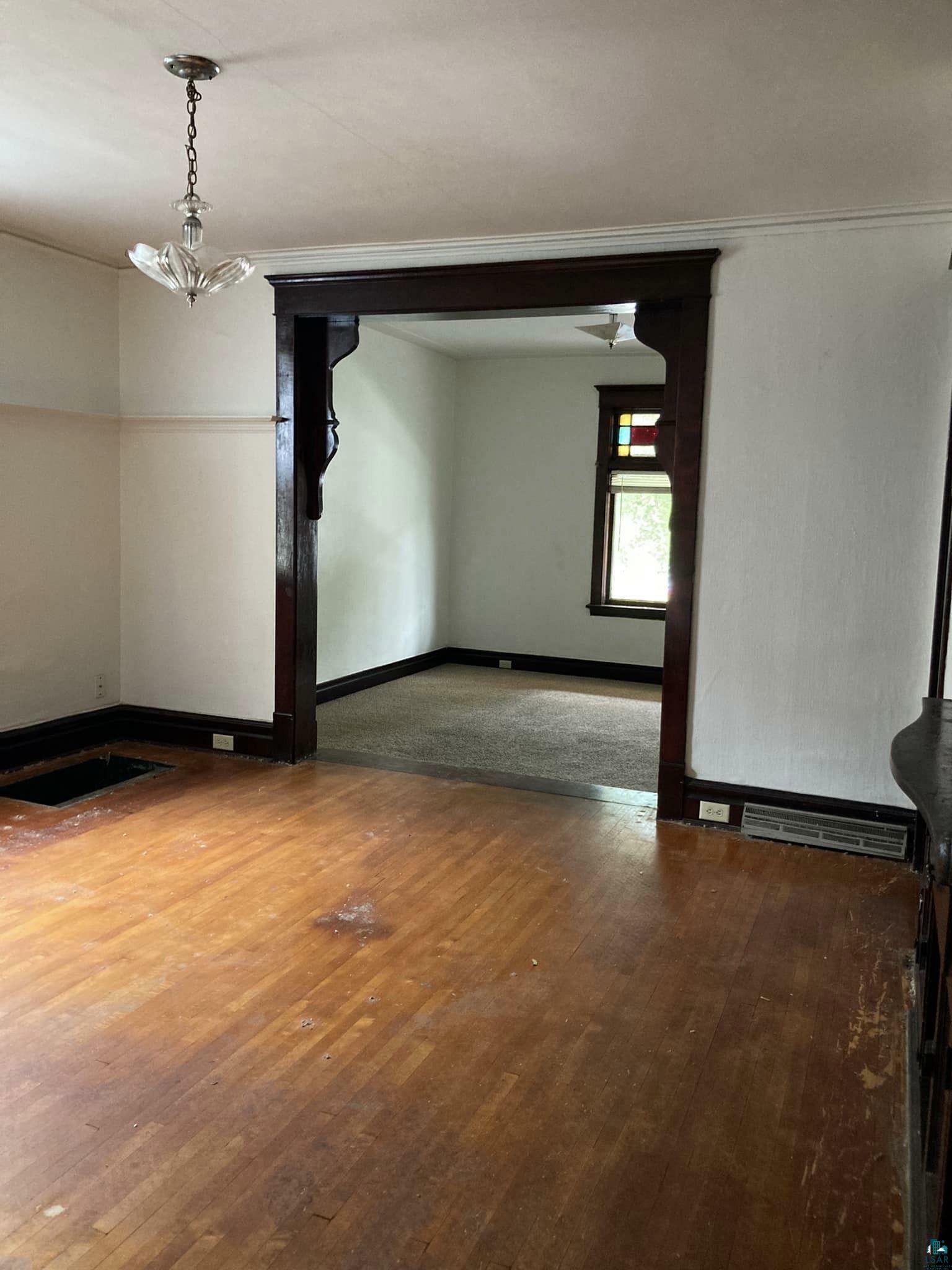 Property Photo: 721 E 2nd St MN 55805