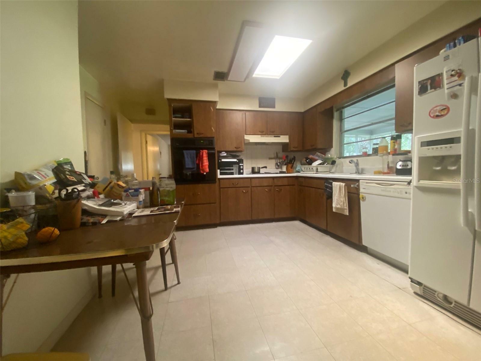 Property Photo:  1806 NW 21st Street  FL 32605 