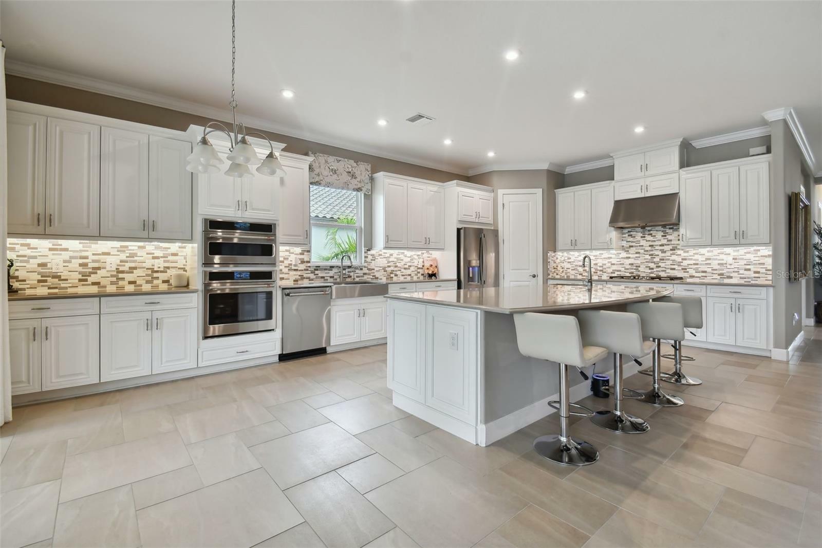 Property Photo: 29322 Ginnetto Drive FL 33543
