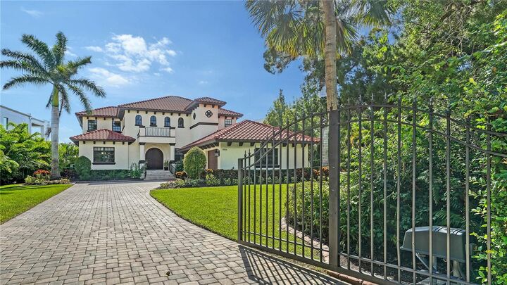 Property Photo:  3954 Roberts Point Road  FL 34242 