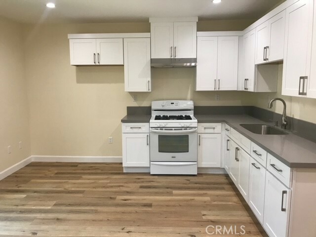 Property Photo: 6533 Costello CA 91401