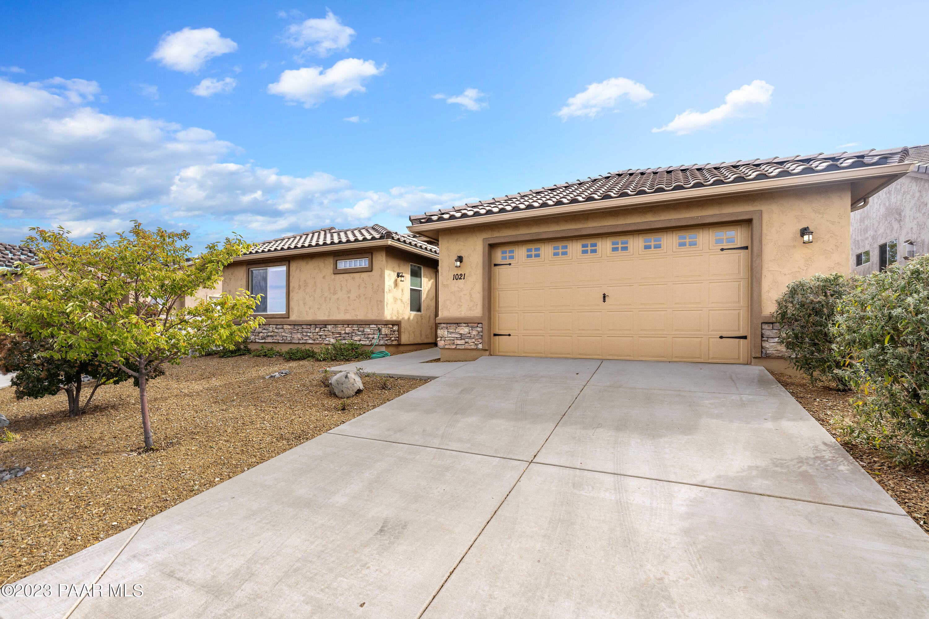 Property Photo:  1021 Queen Ann Drive  AZ 86301 