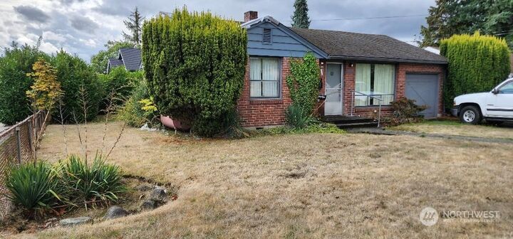 Property Photo:  4735 S Bennett Street  WA 98118 