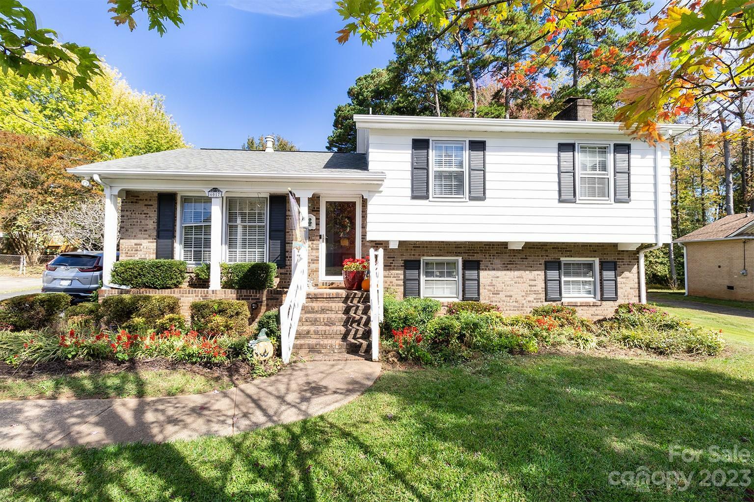 Property Photo: 6017 Amity Place NC 28212