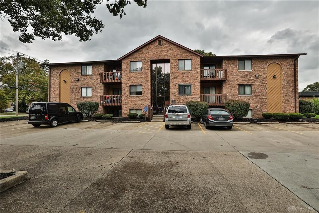 Property Photo:  630 Saint Clair Avenue 20  OH 45015 