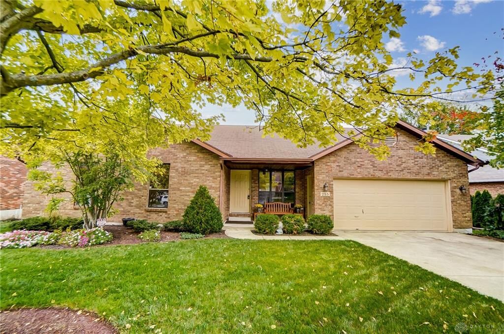 Property Photo:  255 Kings Ridge Square  OH 45014 