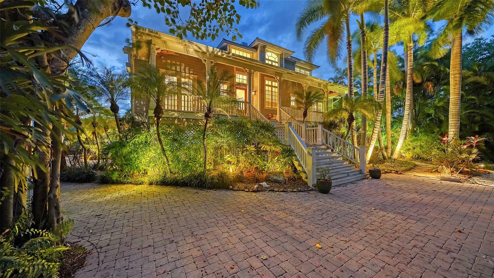 Property Photo: 119 Faubel Street FL 34242