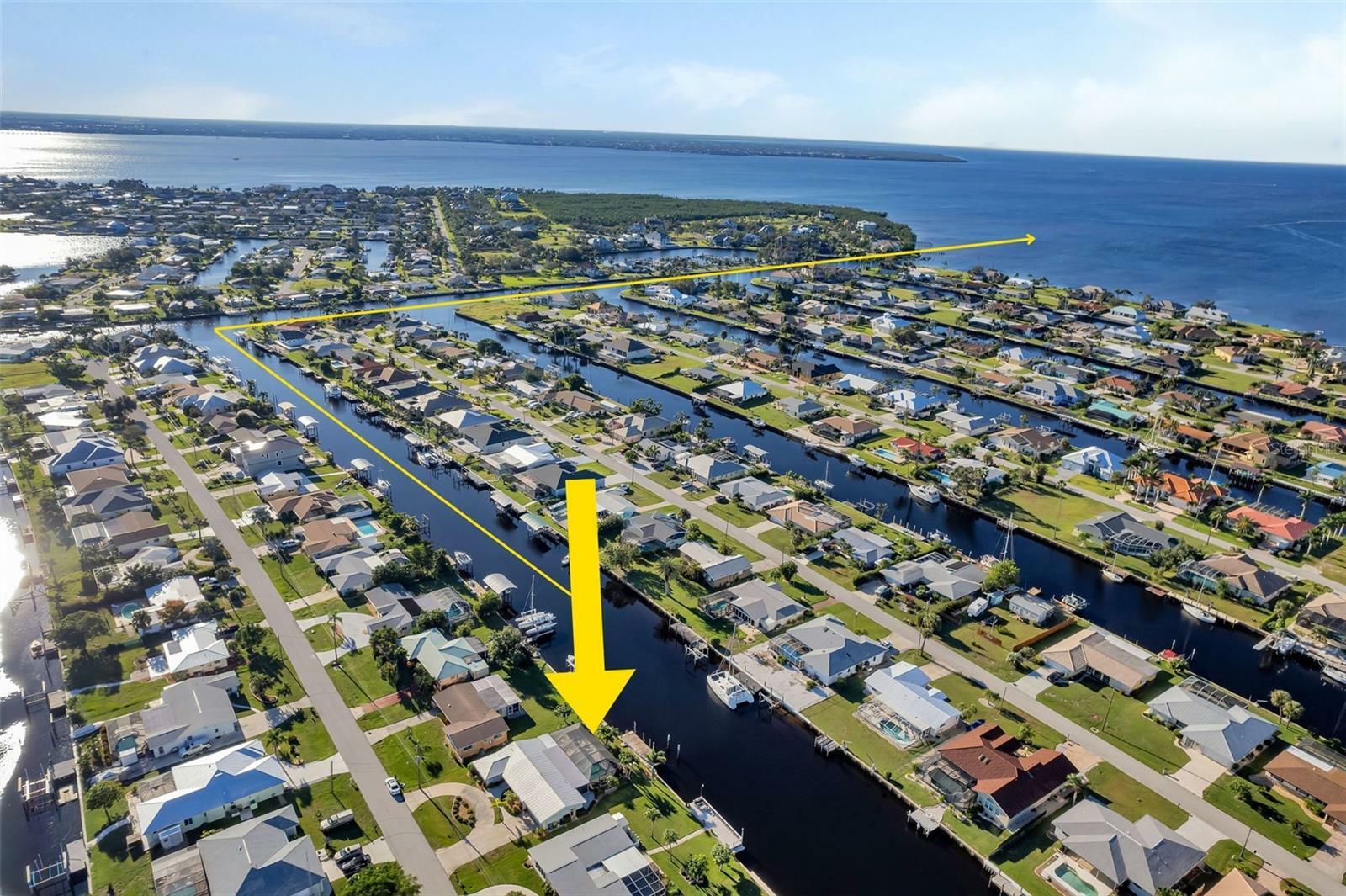 Property Photo:  117 Leland Street SE  FL 33952 