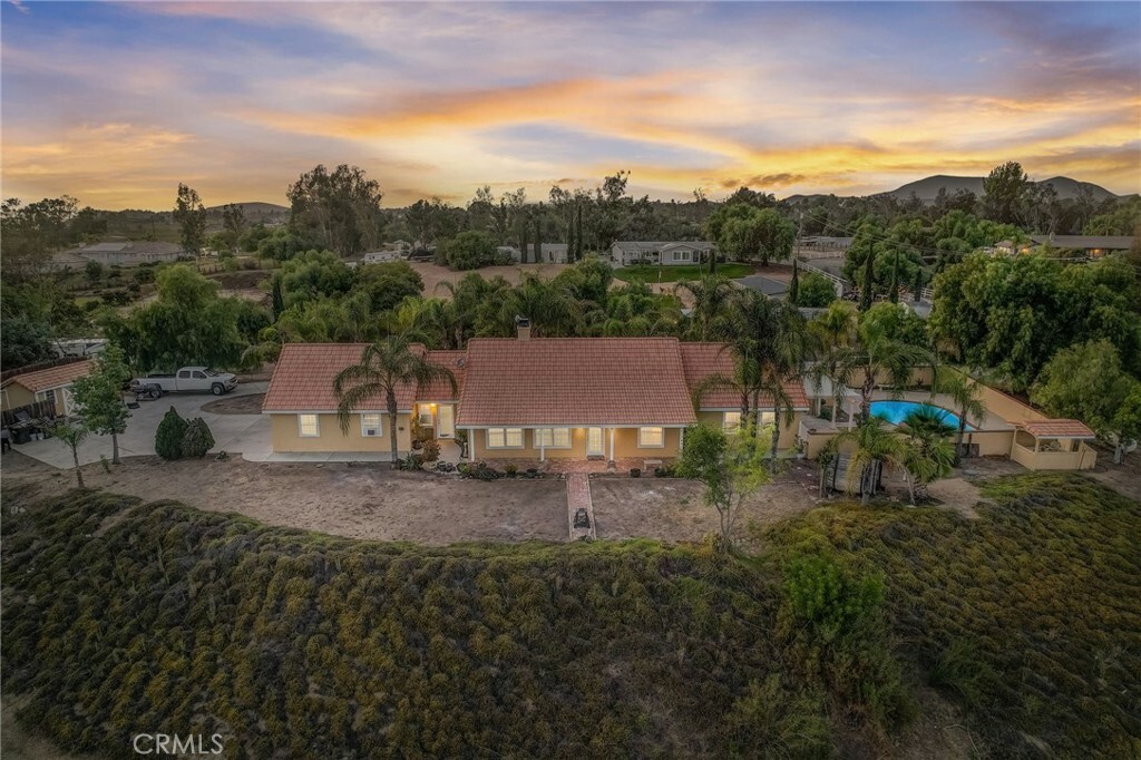 Property Photo:  36395 Fino Vista Lane  CA 92592 