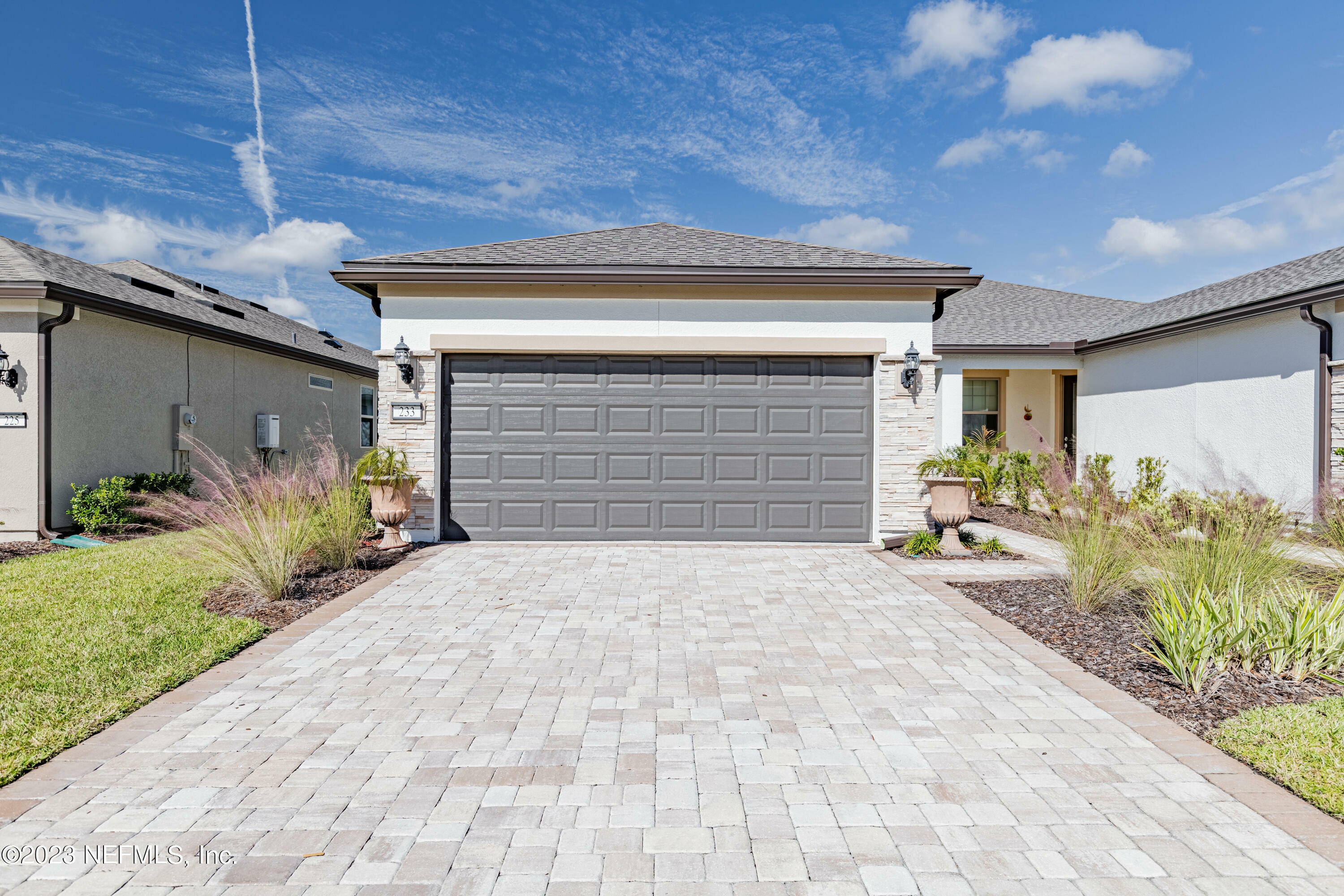 Property Photo: 233 Rock Spring Loop FL 32095