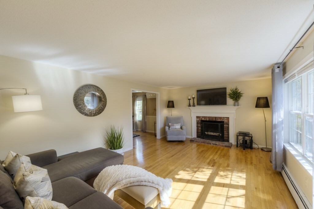 Property Photo:  33 Old Brook Road  MA 01545 