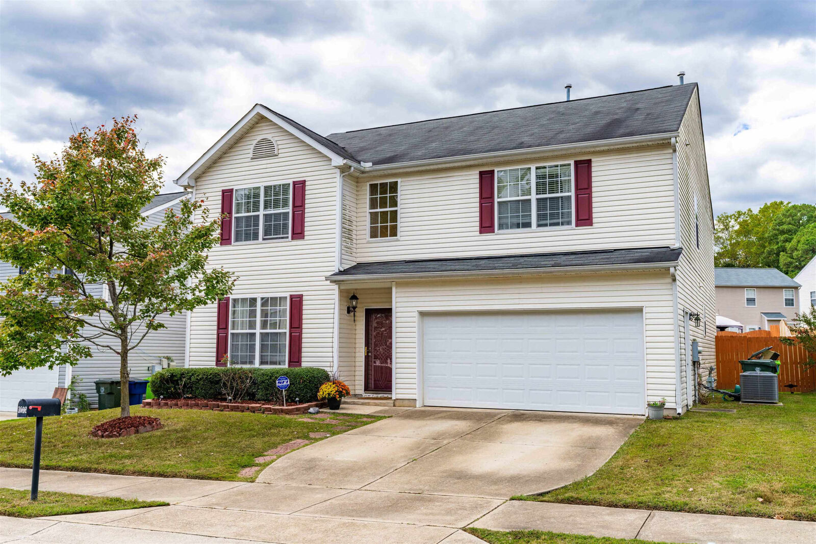 Property Photo:  2622 Dutch Grove Circle  NC 27610 