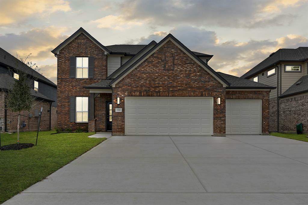 Property Photo:  304 West Tranquil Fields Lane  TX 77484 