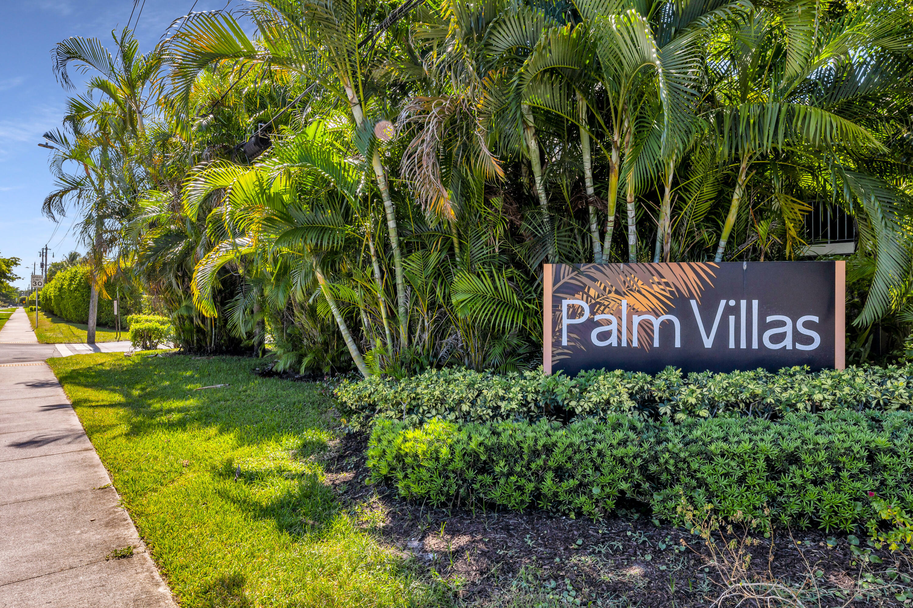 Property Photo: 1120 Homewood Boulevard G202 FL 33445