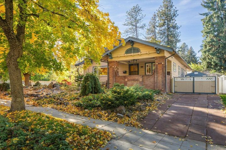 2026 S Lincoln St  Spokane WA 99203 photo