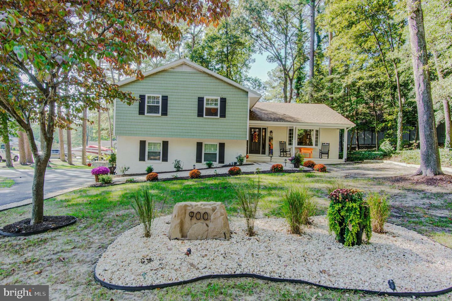Property Photo: 900 Montrose Drive MD 21804