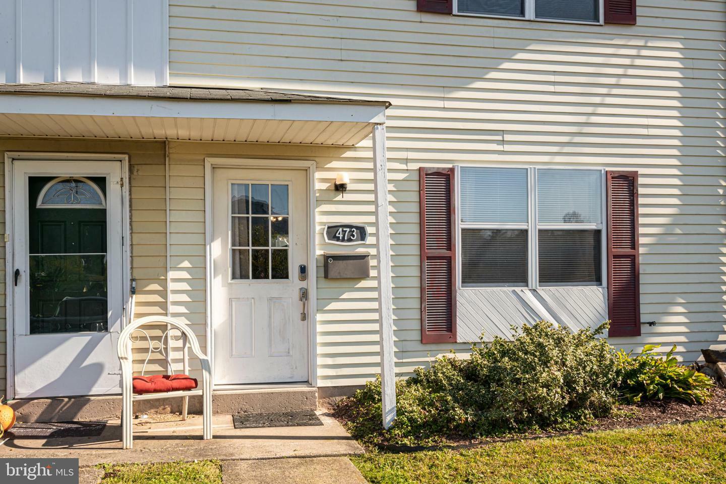 Property Photo:  473 Colonial Drive  PA 18041 