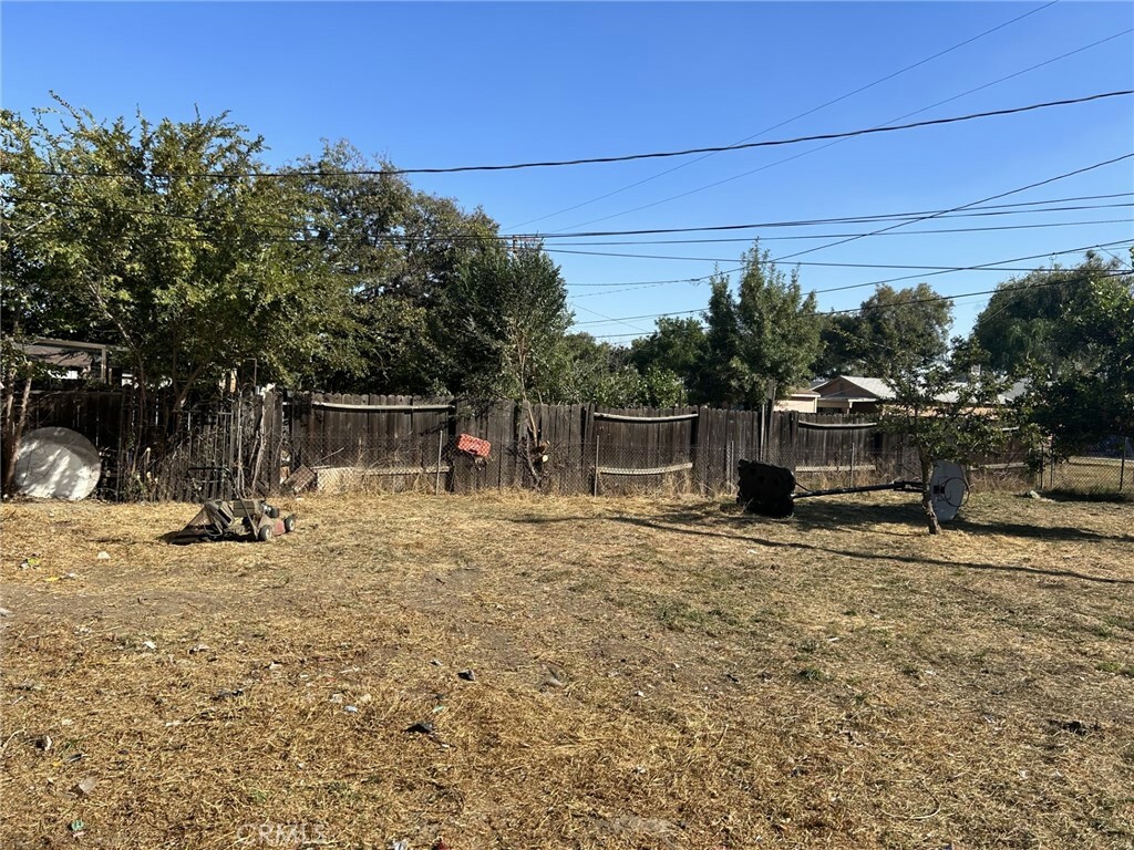 Property Photo:  1551 W Virginia Street  CA 92411 