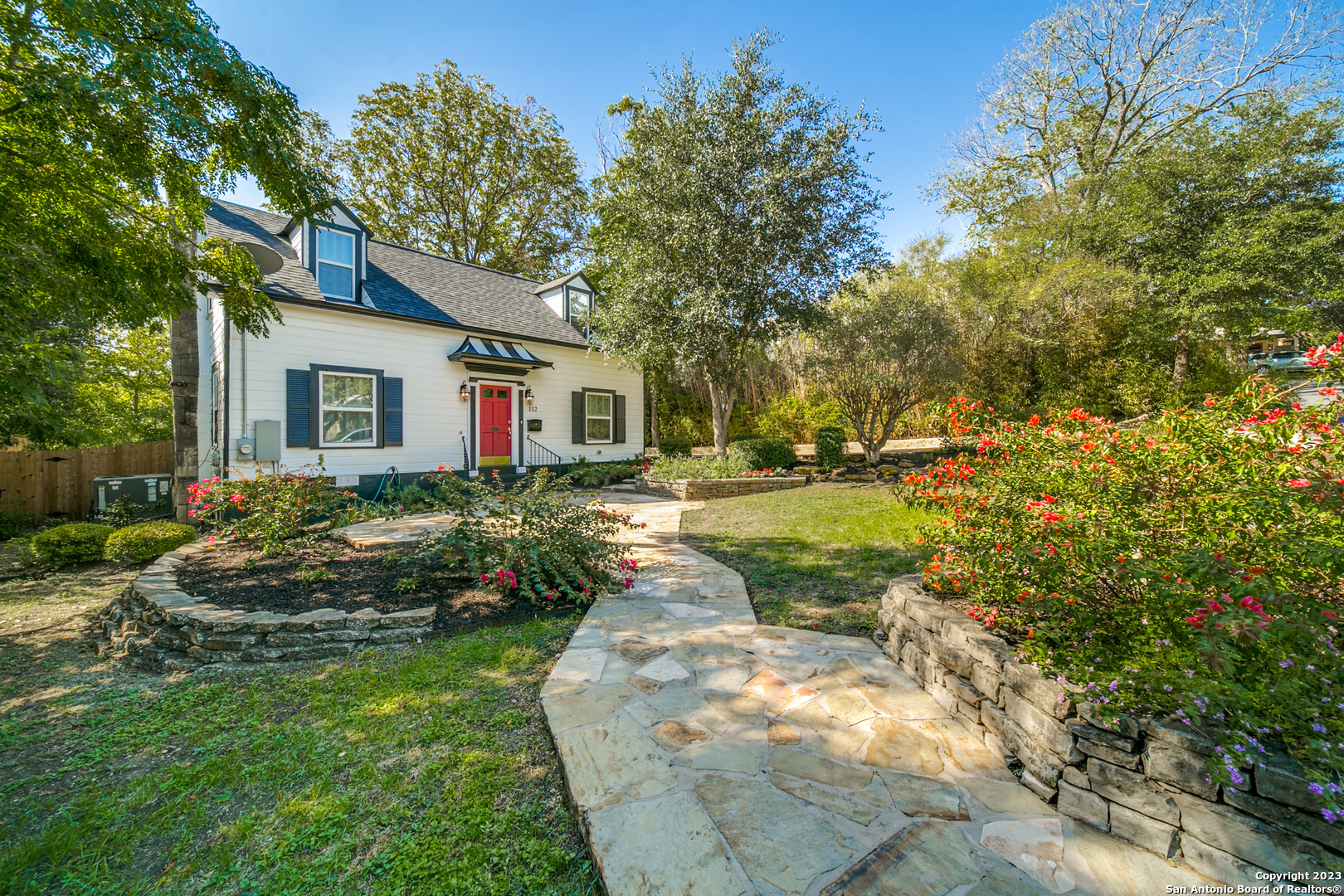 Property Photo:  112 Redwood St  TX 78209 