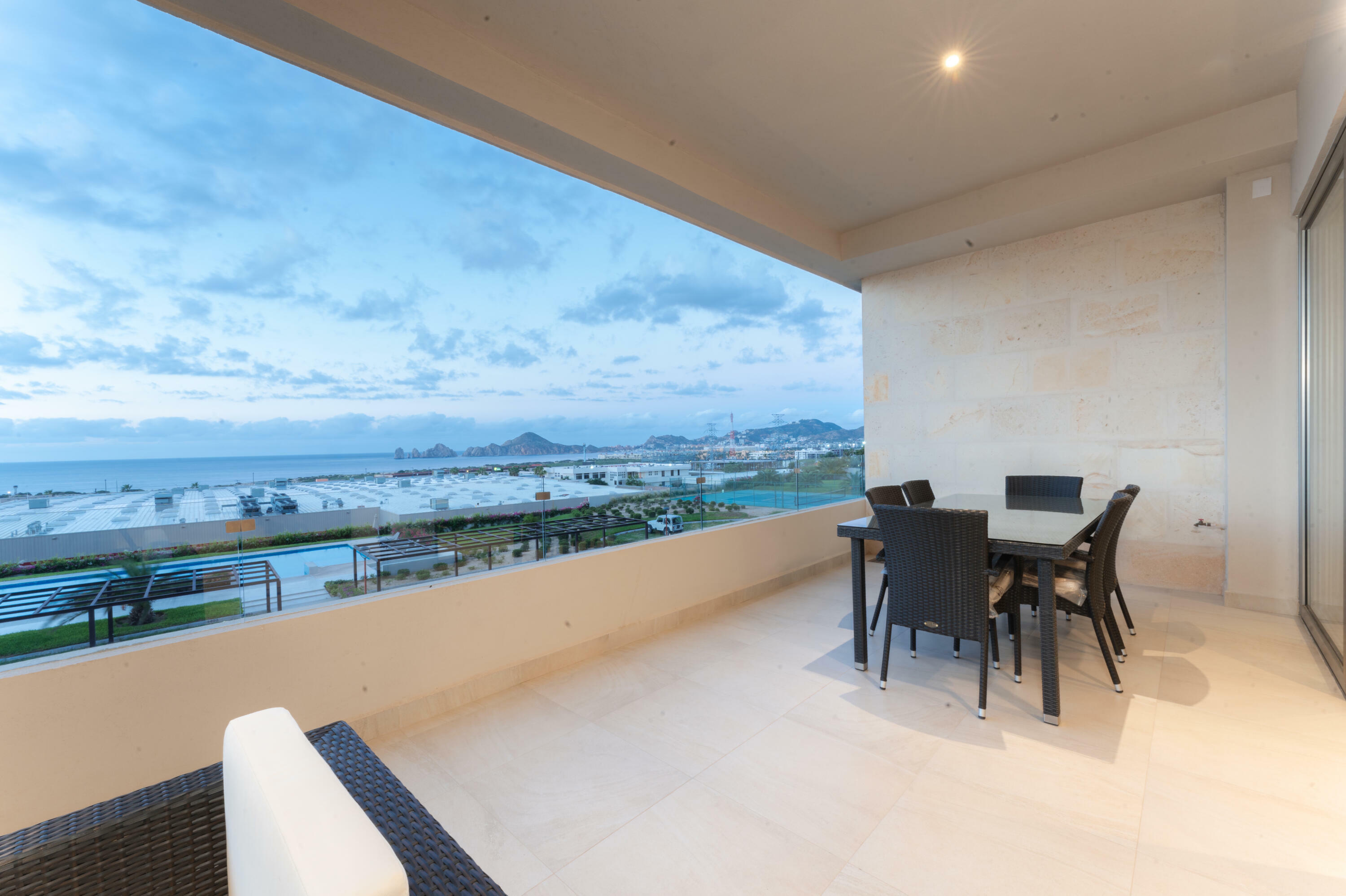 Comanding Front Ocean View 3205  Cabo Corridor BS  photo