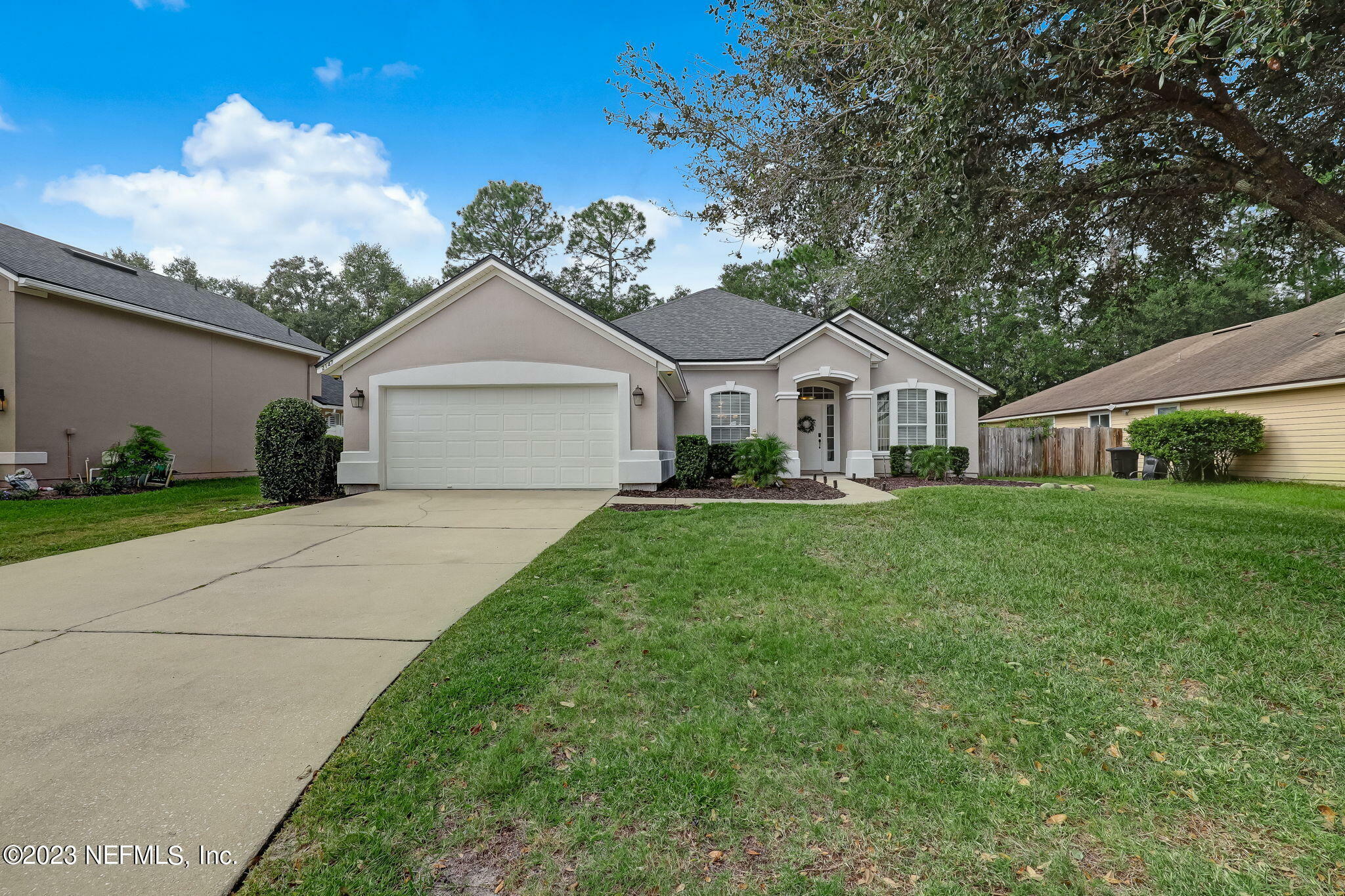 Property Photo:  2147 Thorn Hollow Court  FL 32092 