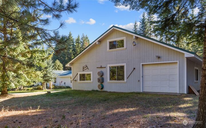 Property Photo: 745 South Cle Elum Ridge Road WA 98922
