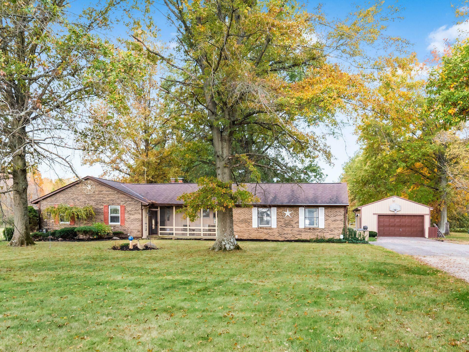 Property Photo:  10495 Stoudertown Road NW  OH 43147 