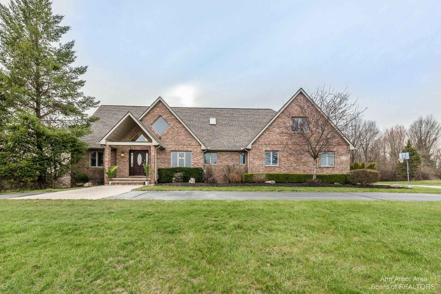 Property Photo:  10130 Ridgeline Drive  MI 48160 