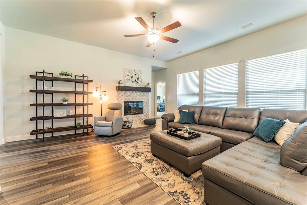 Property Photo: 612 Woodridge Drive TX 75068