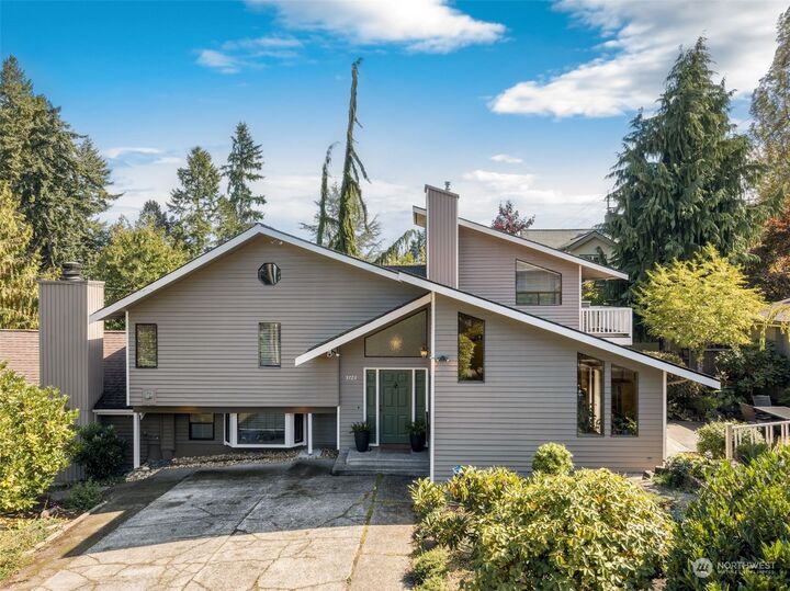 2 bed Lynnwood home for sale 3723 Shelby Road, Lynnwood, WA 98087